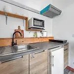 Apartment Avec Terrasse Et Clim Proche Centre *