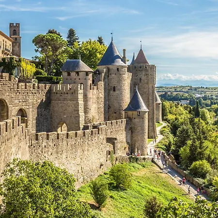 Studio Avec Terrasse Et Clim Proche Centre Carcassonne